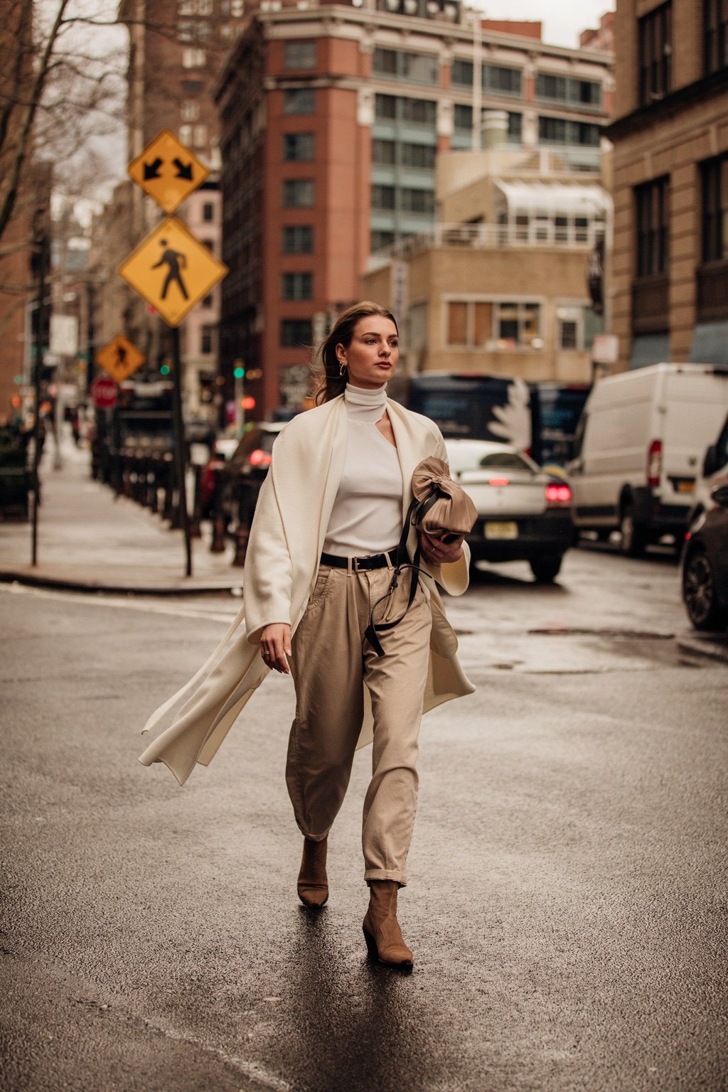 Mesh Moments That Say “Cool” Without Saying A Single Word
